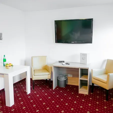 Zum Goldenen Loewen Hotel